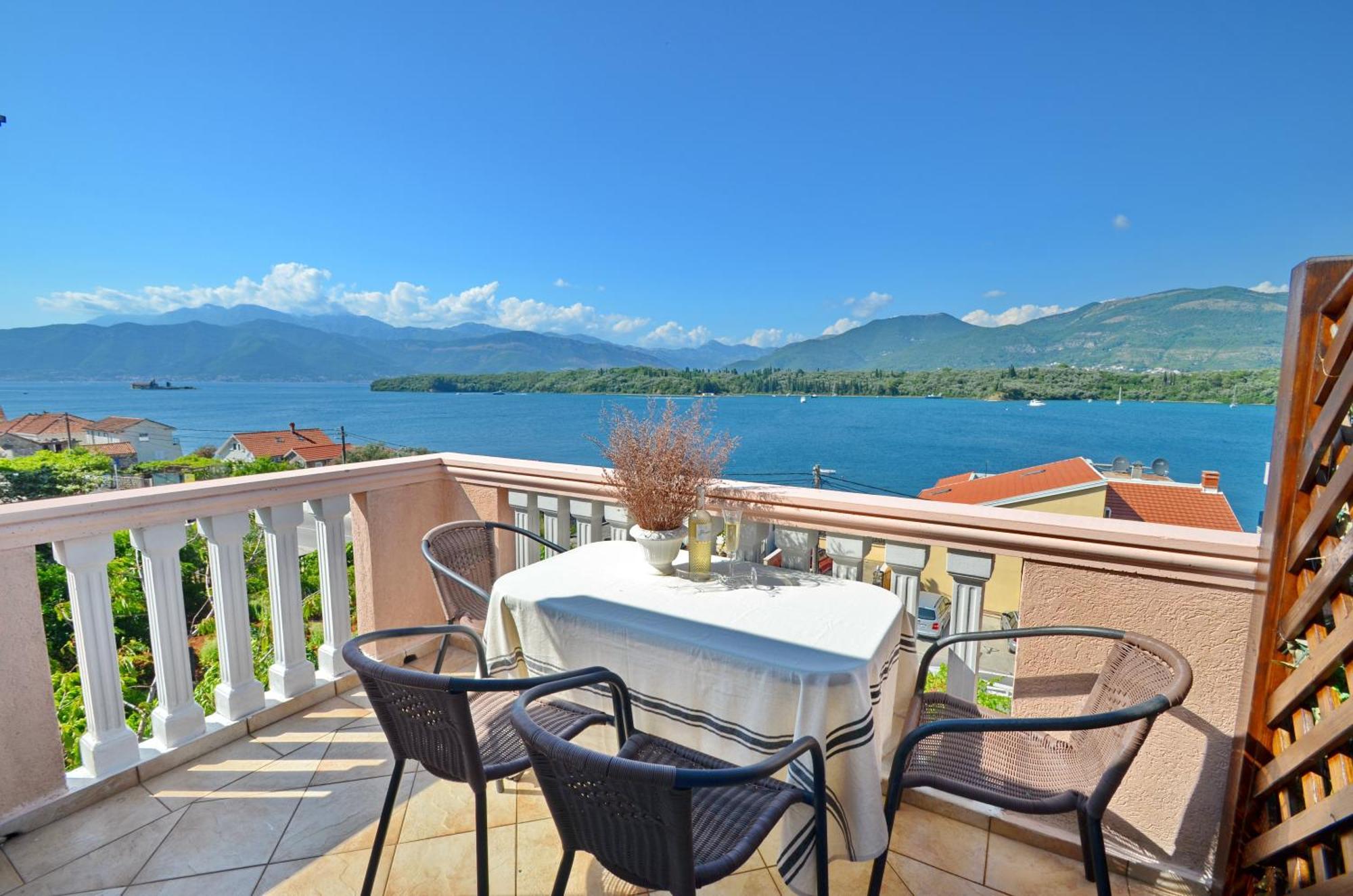 Stradioti Apartments Tivat Zewnętrze zdjęcie